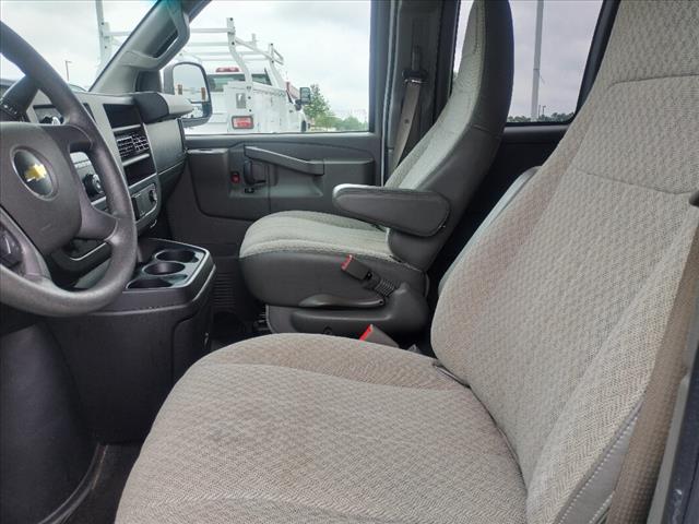 2017 Chevrolet Express LT 2500