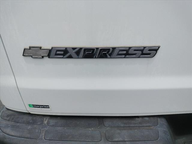 2017 Chevrolet Express LT 2500