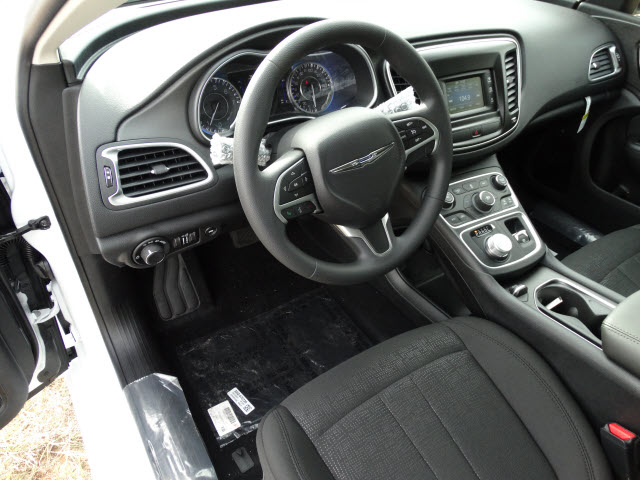 2016 Chrysler 200 