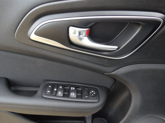 2016 Chrysler 200 