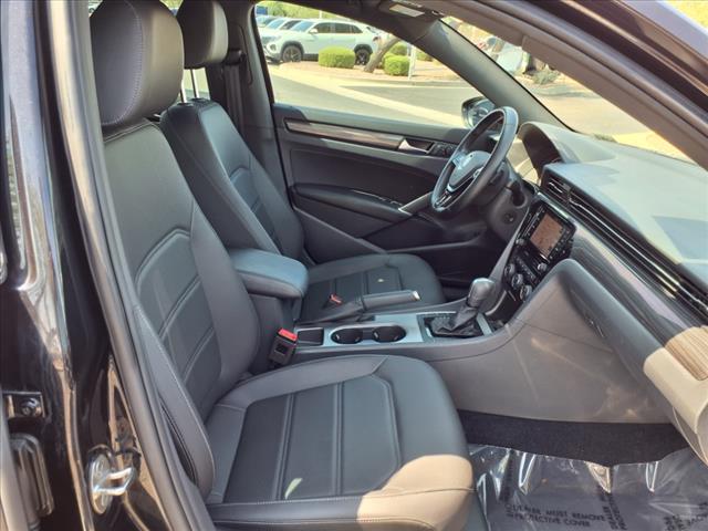 2021 Volkswagen Passat R-Line