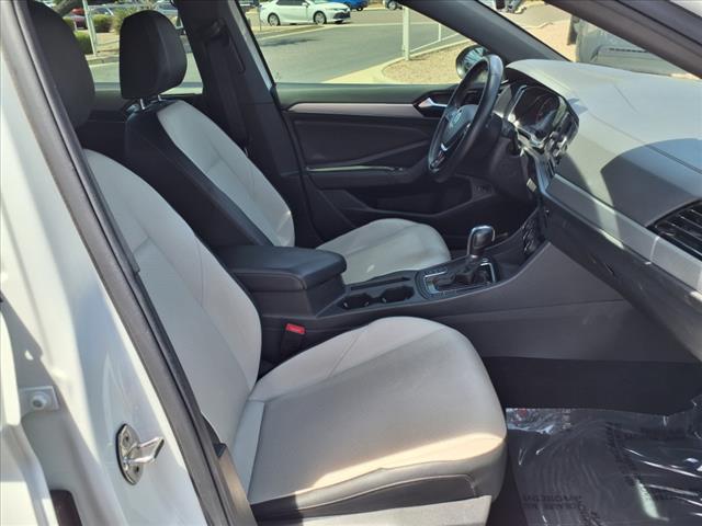 2019 Volkswagen Jetta R-Line