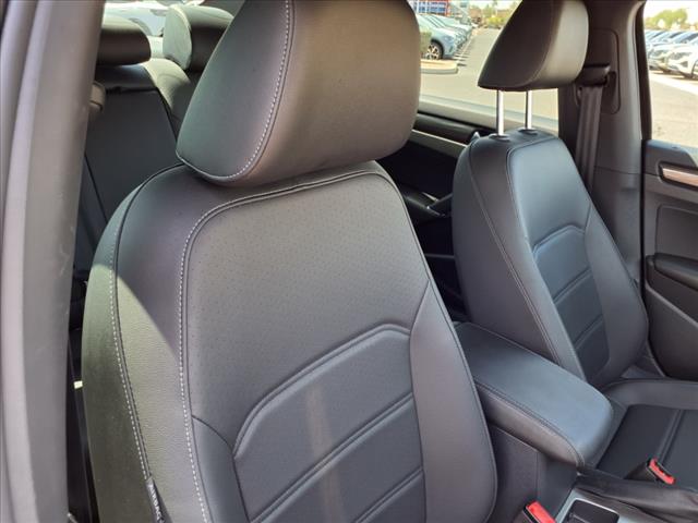 2021 Volkswagen Passat R-Line