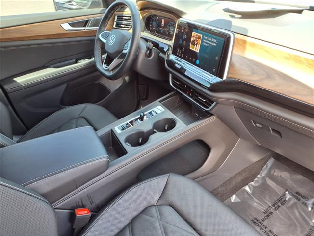 2025 Volkswagen Atlas SE