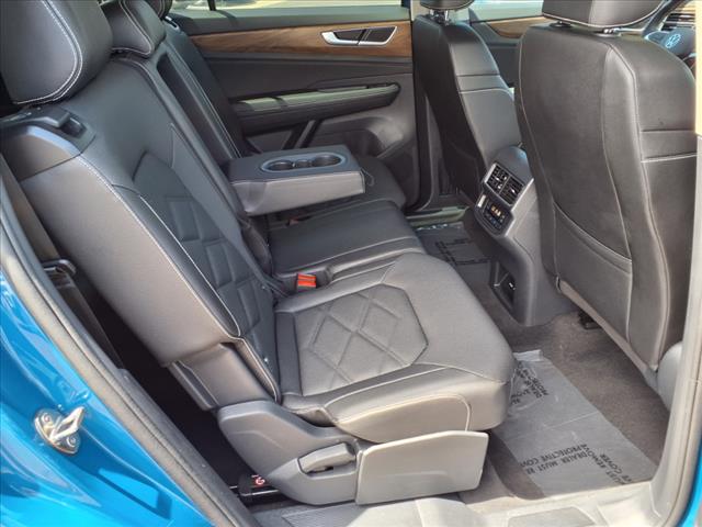 2025 Volkswagen Atlas SE