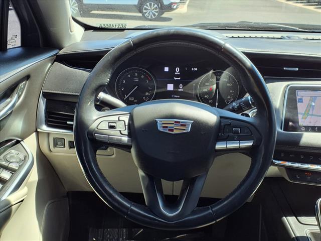 2020 Cadillac XT4 Premium Luxury