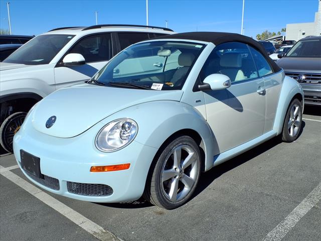 2010 Volkswagen New Beetle Convertible