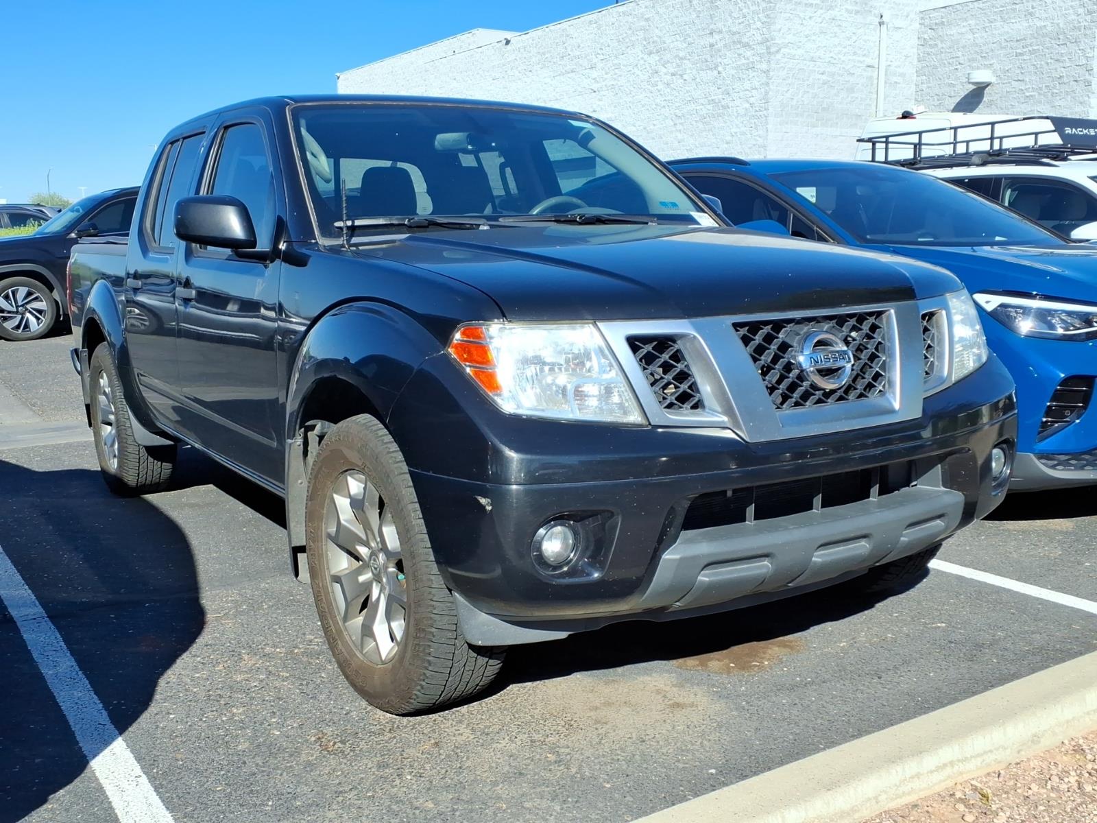  2020 Nissan Frontier SV Crew Cab RWD   