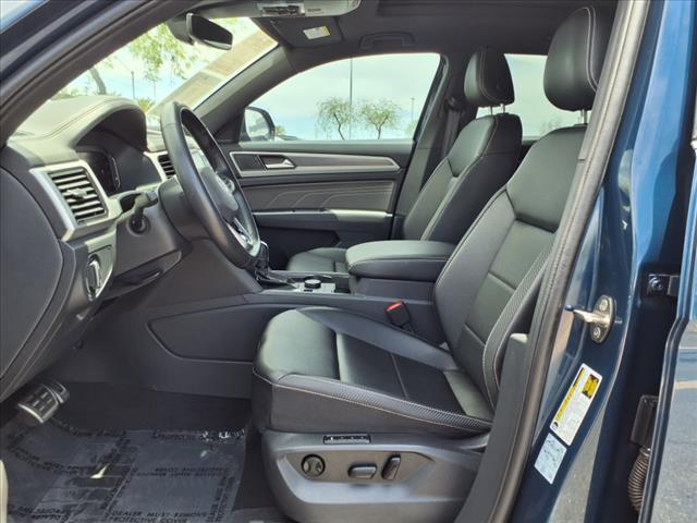 2022 Volkswagen Atlas Cross Sport V6 SEL R-Line 4Motion