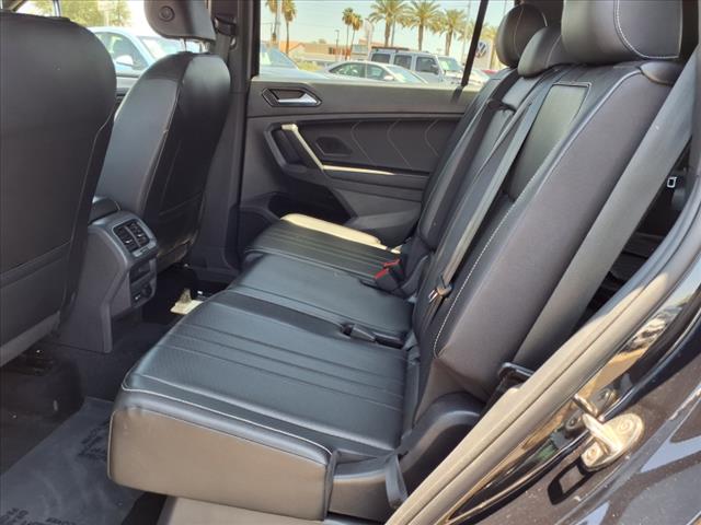 2022 Volkswagen Tiguan SE R-Line Black