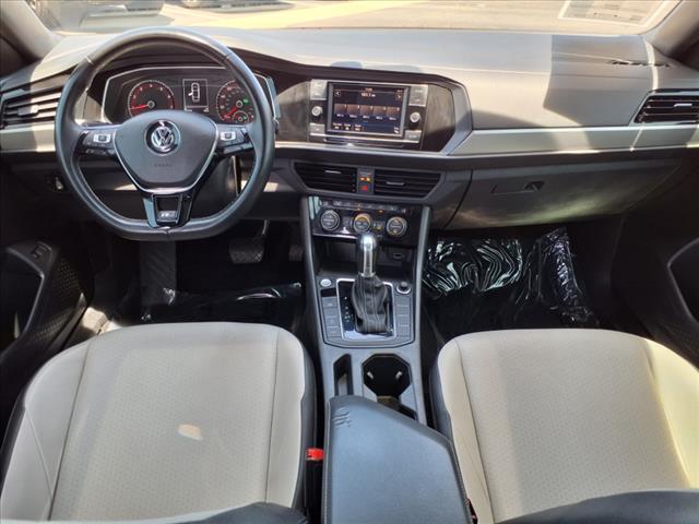 2019 Volkswagen Jetta R-Line