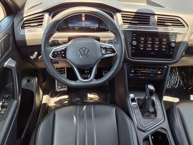 2022 Volkswagen Tiguan SE R-Line Black
