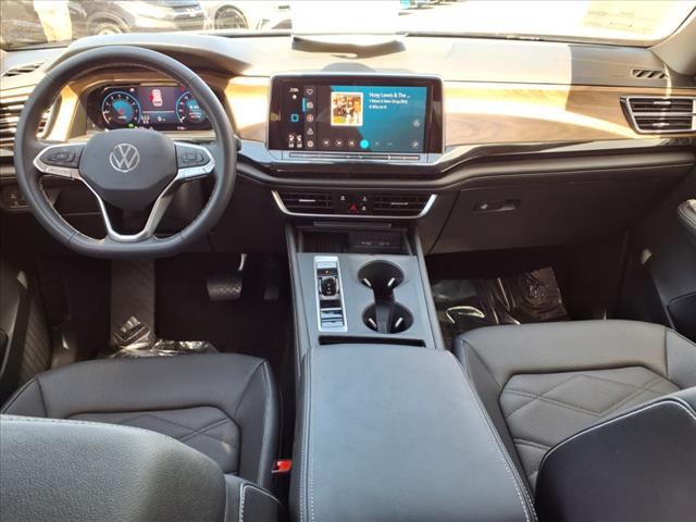 2025 Volkswagen Atlas SE