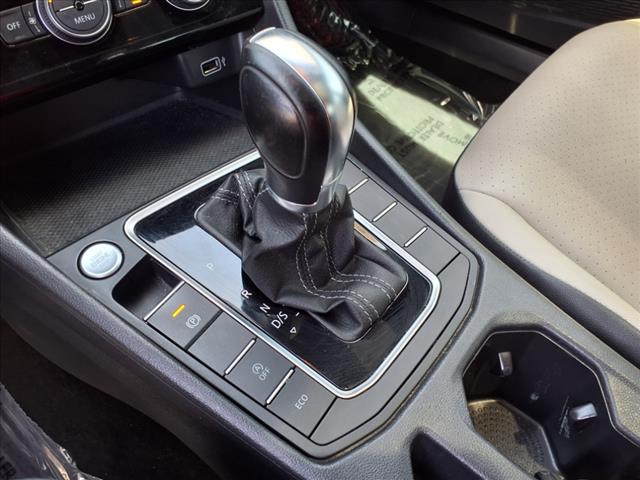 2019 Volkswagen Jetta R-Line