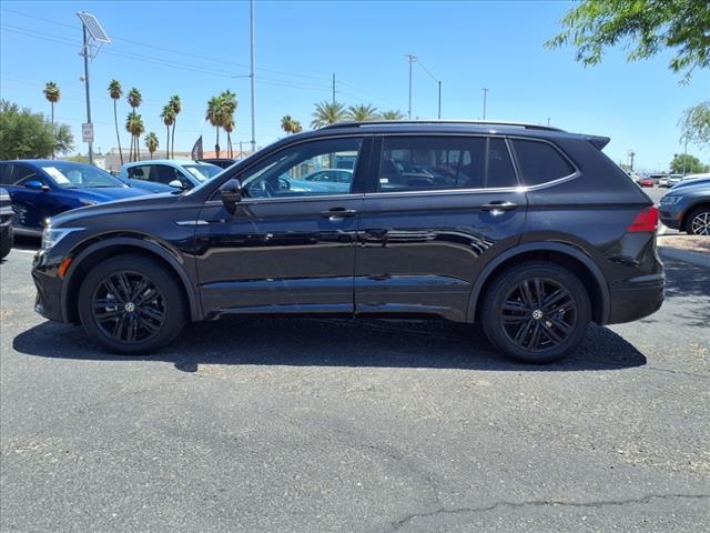 2022 Volkswagen Tiguan SE R-Line Black