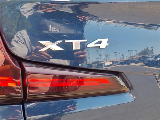 2020 Cadillac XT4 Premium Luxury