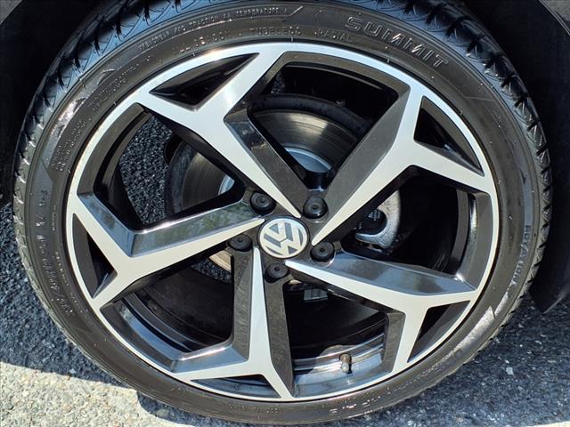 2021 Volkswagen Passat R-Line