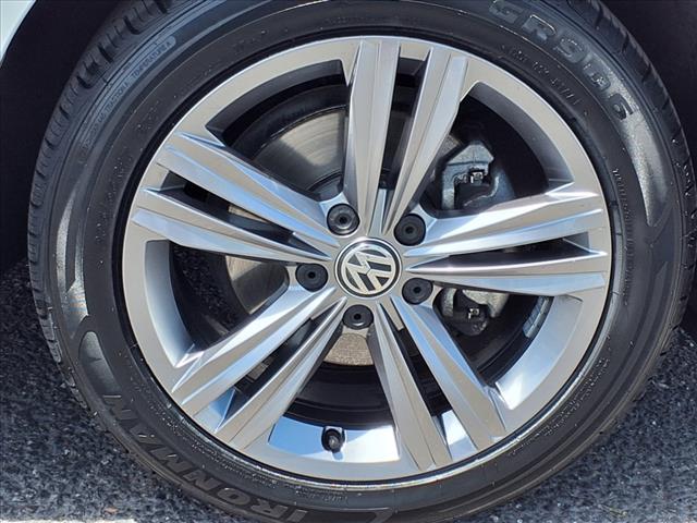 2019 Volkswagen Jetta R-Line
