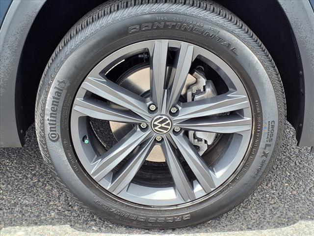 2022 Volkswagen Atlas Cross Sport V6 SEL R-Line 4Motion