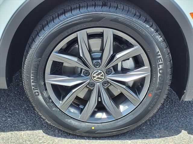 2024 Volkswagen Tiguan SE 4Motion