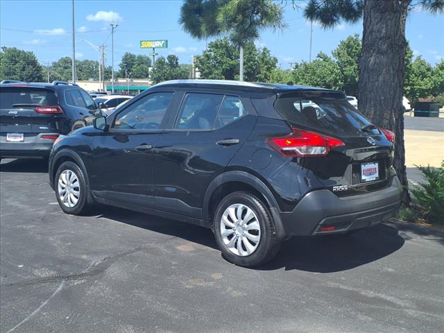 2019 Nissan Kicks S