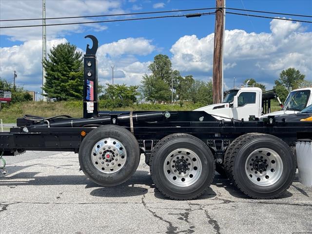 2025 Kenworth T880 Hook