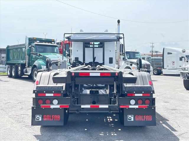 2025 Kenworth T880 Rolloff