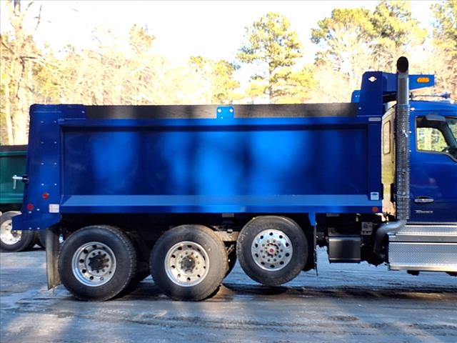 2025 Kenworth T880 Dump