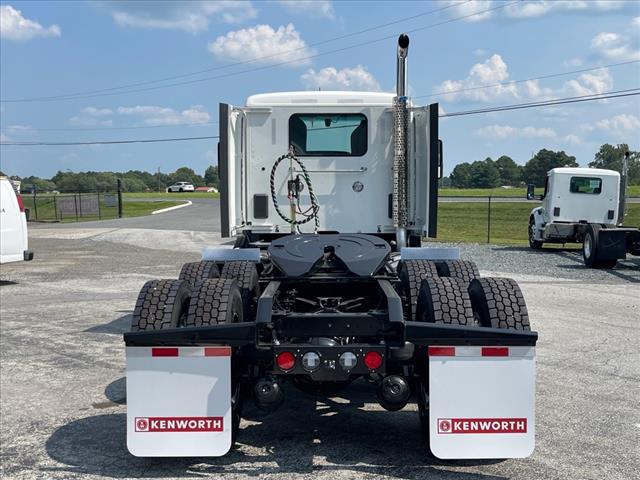 2025 Kenworth T680 Day Cab