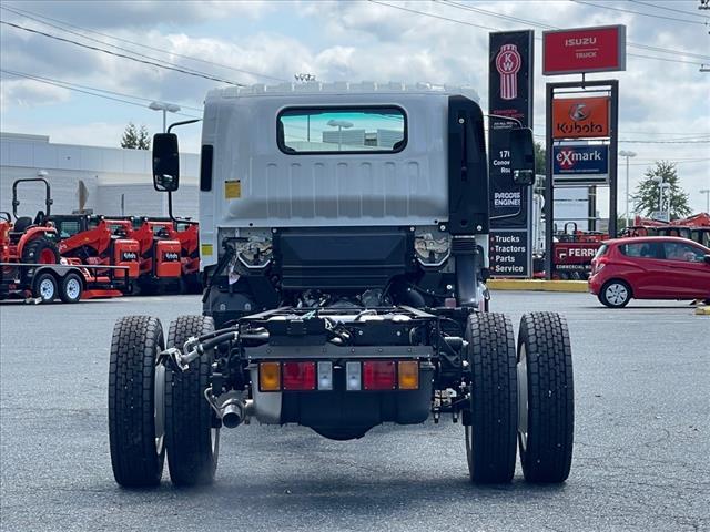 2025 Isuzu NRR Chassis Gas