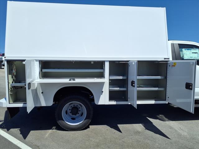 2025 Ford F550 XL