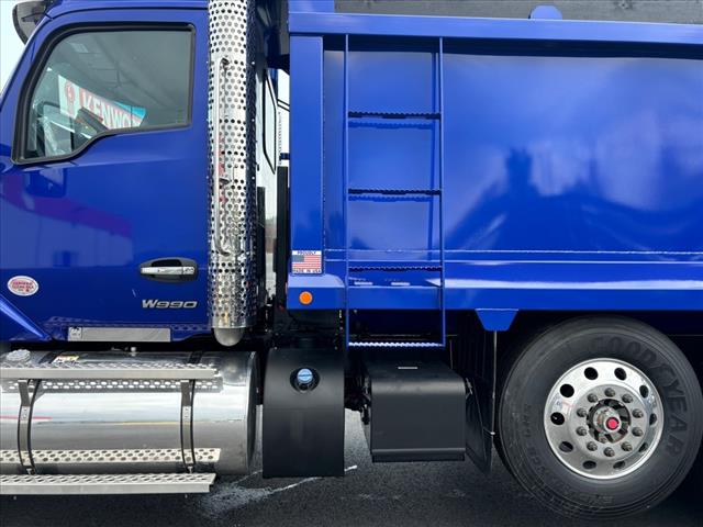 2025 Kenworth W-990 Dump truck