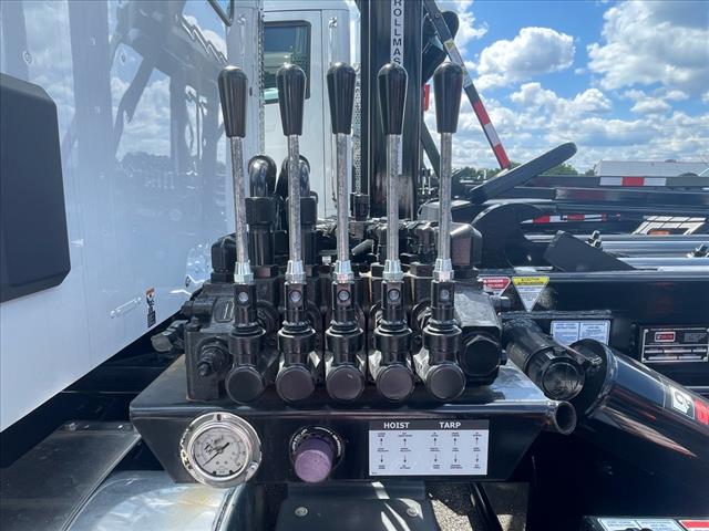2024 Kenworth T880 Rolloff
