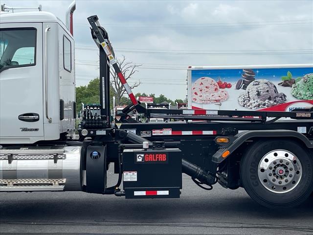 2025 Kenworth T880 Single Cab