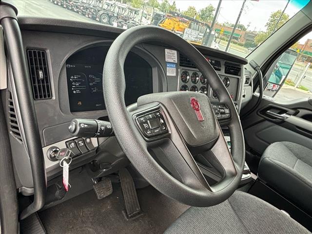 2025 Kenworth T-880 Dump