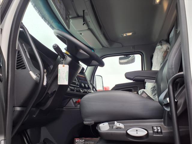 2025 Kenworth T880 VACUUM