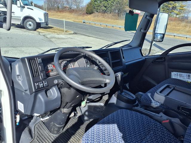 2025 Isuzu NPr HD