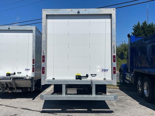 2024 Isuzu NRR GAS 20' Dry Van