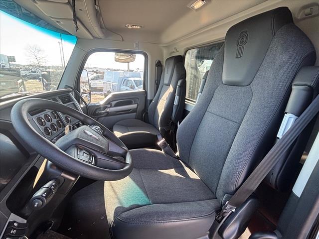 2025 Kenworth T880 Dump
