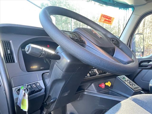 2025 Kenworth T880 Dump