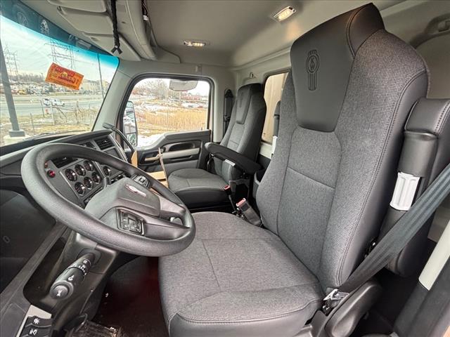 2025 Kenworth T880 Dump