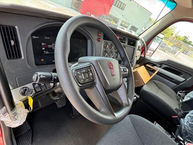 2025 Kenworth T880 Dump