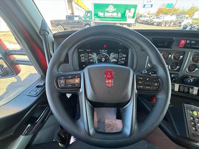 2025 Kenworth T880 Dump