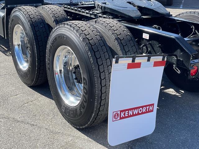 2025 Kenworth W990 Tractor