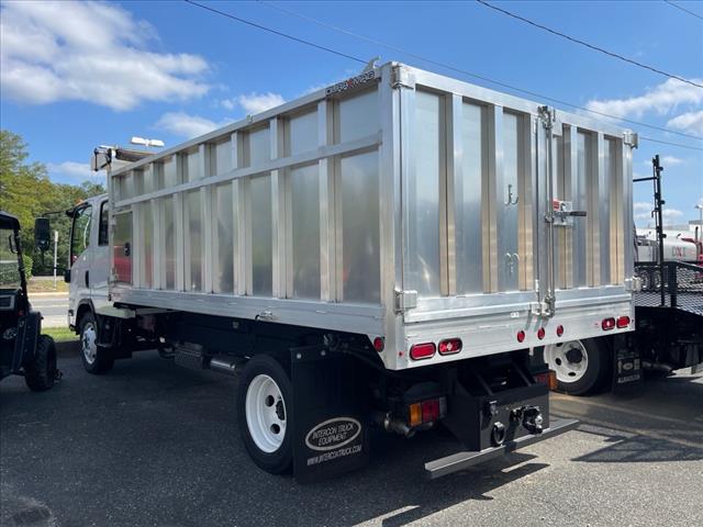 2024 Isuzu NRR Crew Gas LANDSCAPE DUMP
