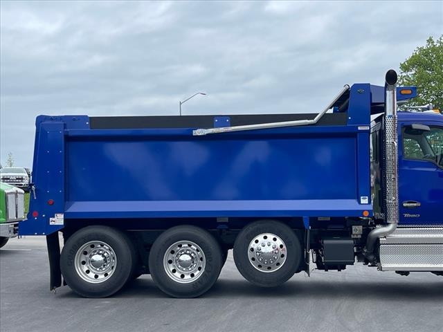 2025 Kenworth T880 Dump