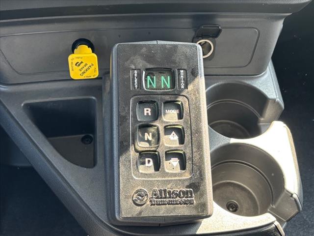 2025 Kenworth T880 Dump