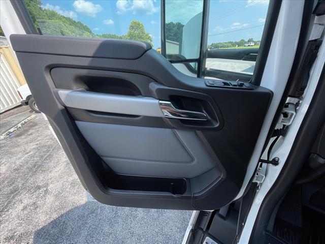 2025 Kenworth T680 Day Cab