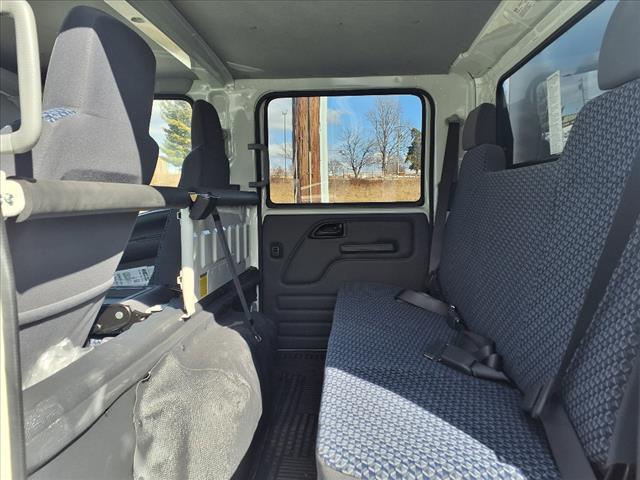 2025 Isuzu NPr HD