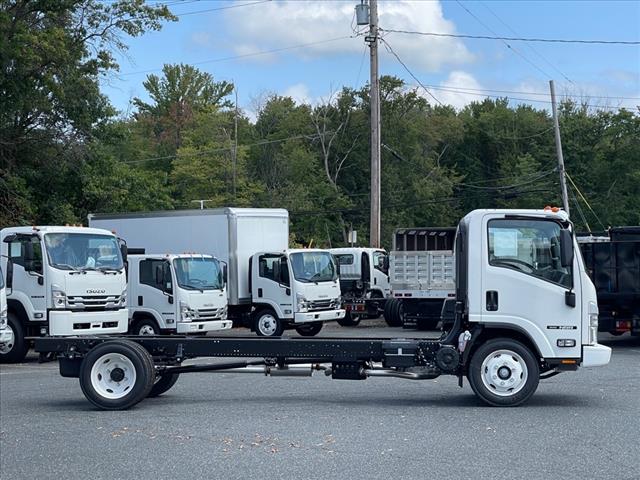 2025 Isuzu NRR Chassis Gas